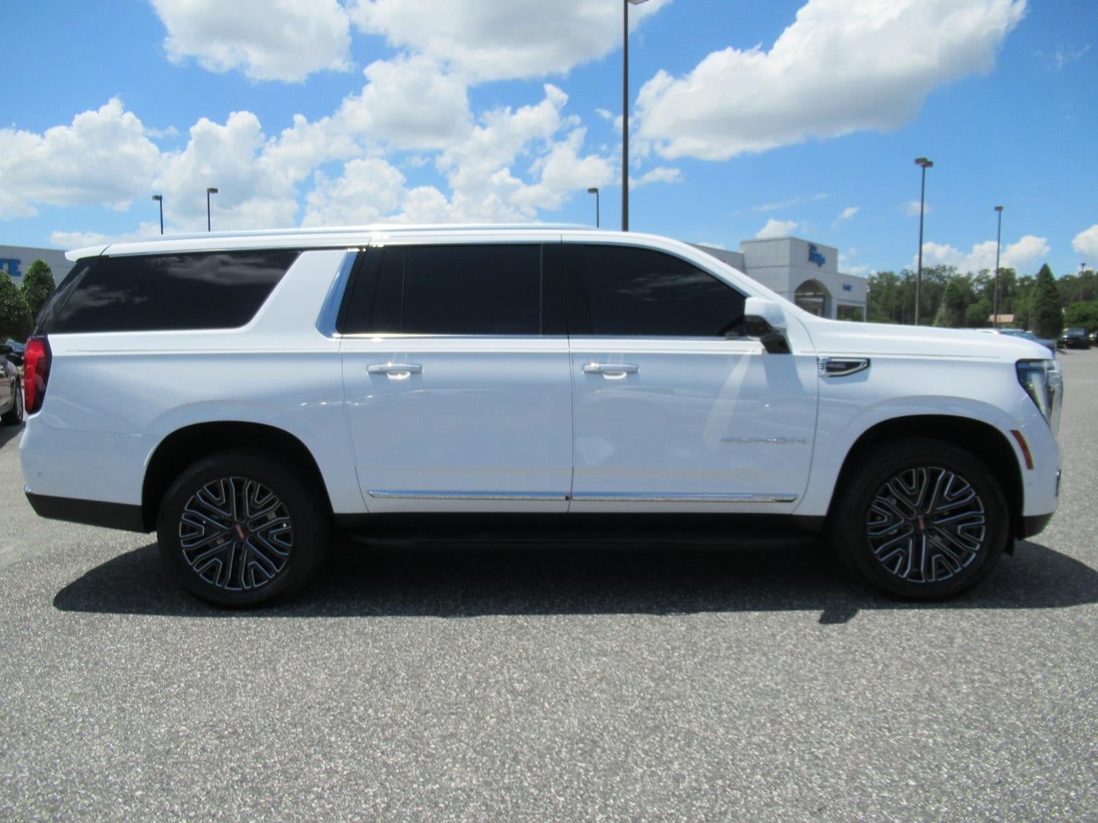 2025 GMC Yukon XL Elevation
