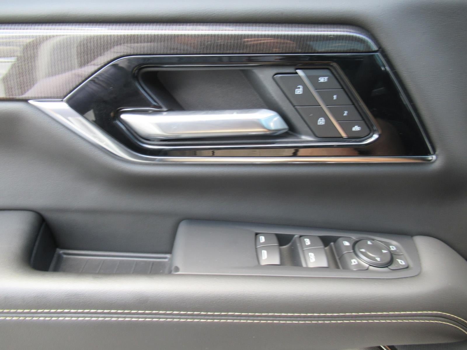 2025 GMC Yukon XL Elevation