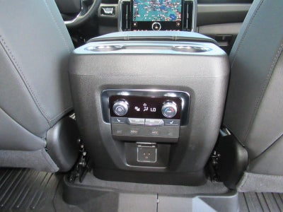 2025 GMC Yukon XL Elevation