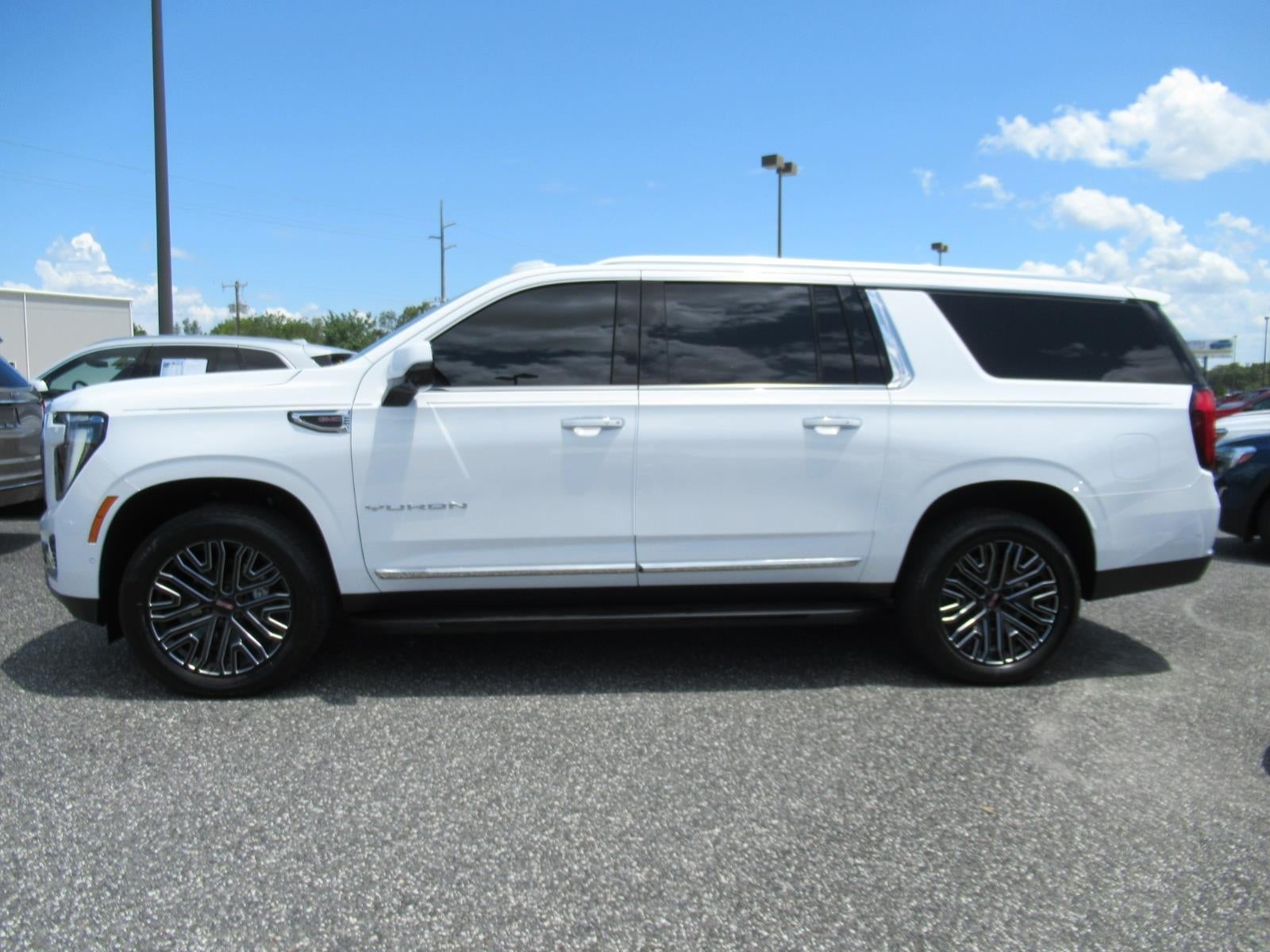 2025 GMC Yukon XL Elevation