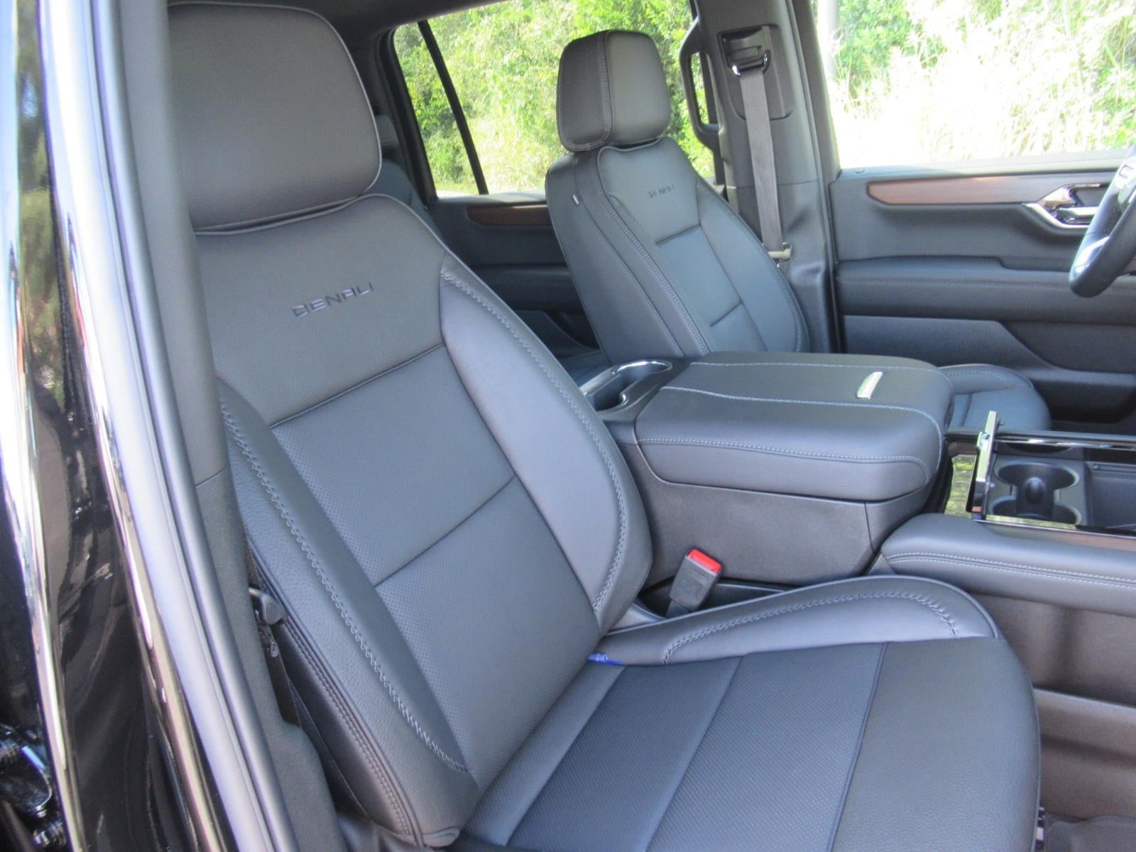 2027 GMC Yukon XL Denali