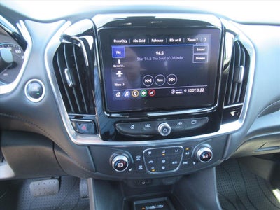 2022 Chevrolet Traverse LT Cloth