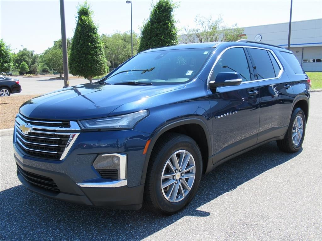 2022 Chevrolet Traverse LT Cloth