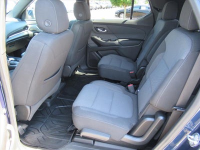 2022 Chevrolet Traverse LT Cloth