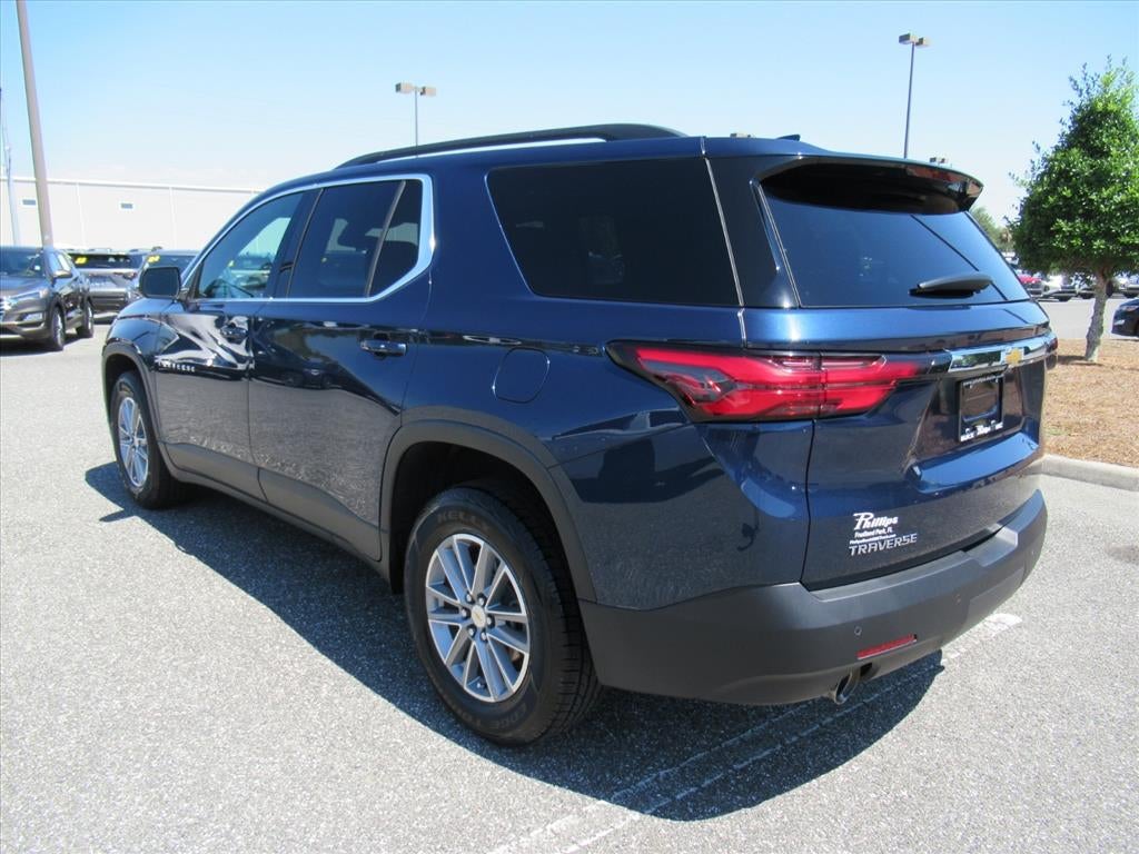 2022 Chevrolet Traverse LT Cloth