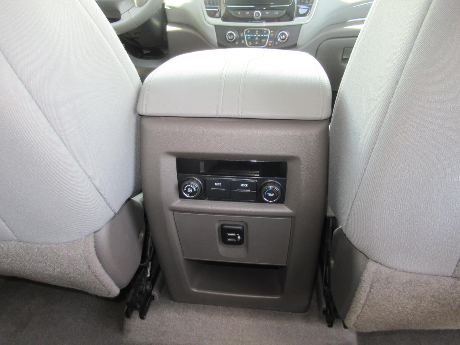 2018 Chevrolet Traverse 1LT - Photo 33