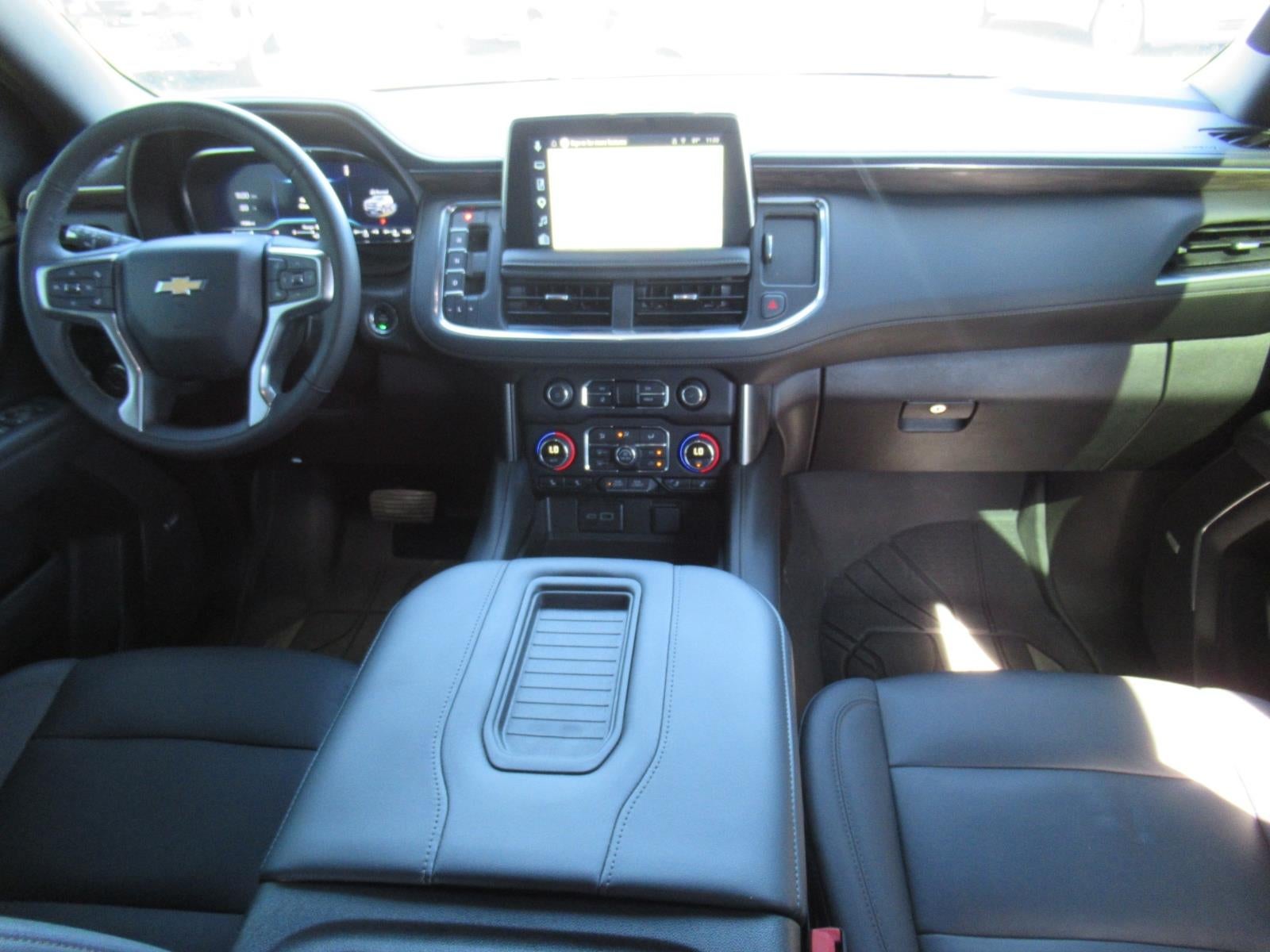 2023 Chevrolet Suburban LT - Photo 12