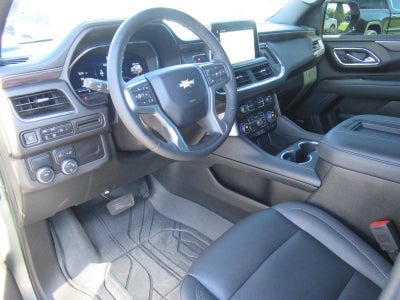 2023 Chevrolet Suburban LT