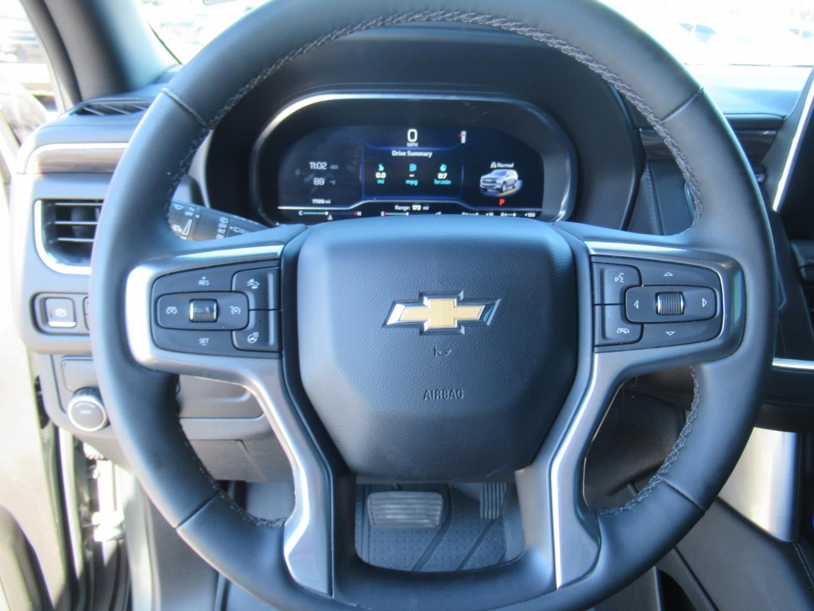 2023 Chevrolet Suburban LT - Photo 22