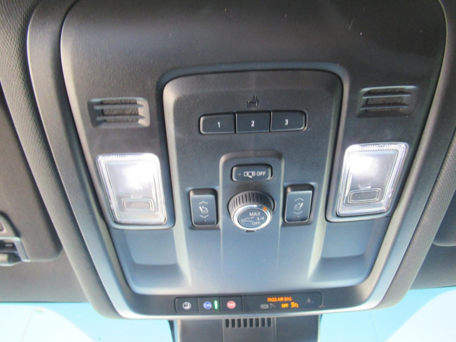 2023 Chevrolet Suburban LT - Photo 27
