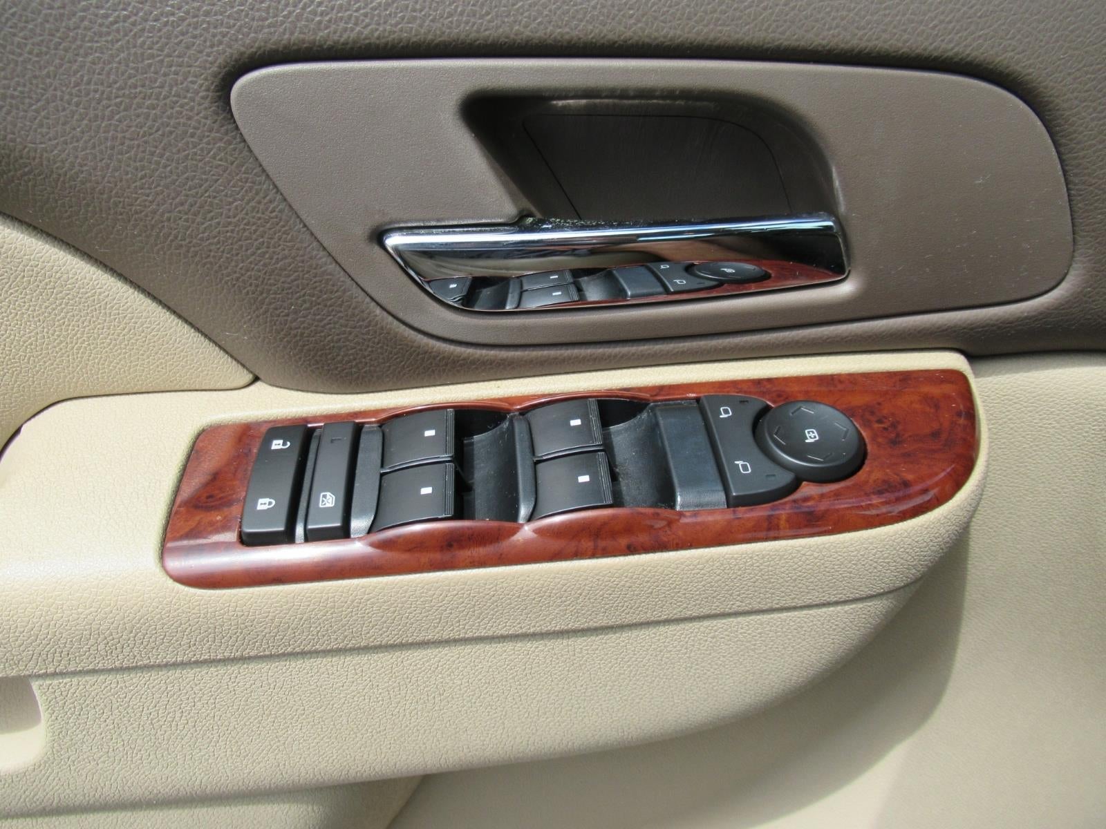 2011 Chevrolet Suburban LT