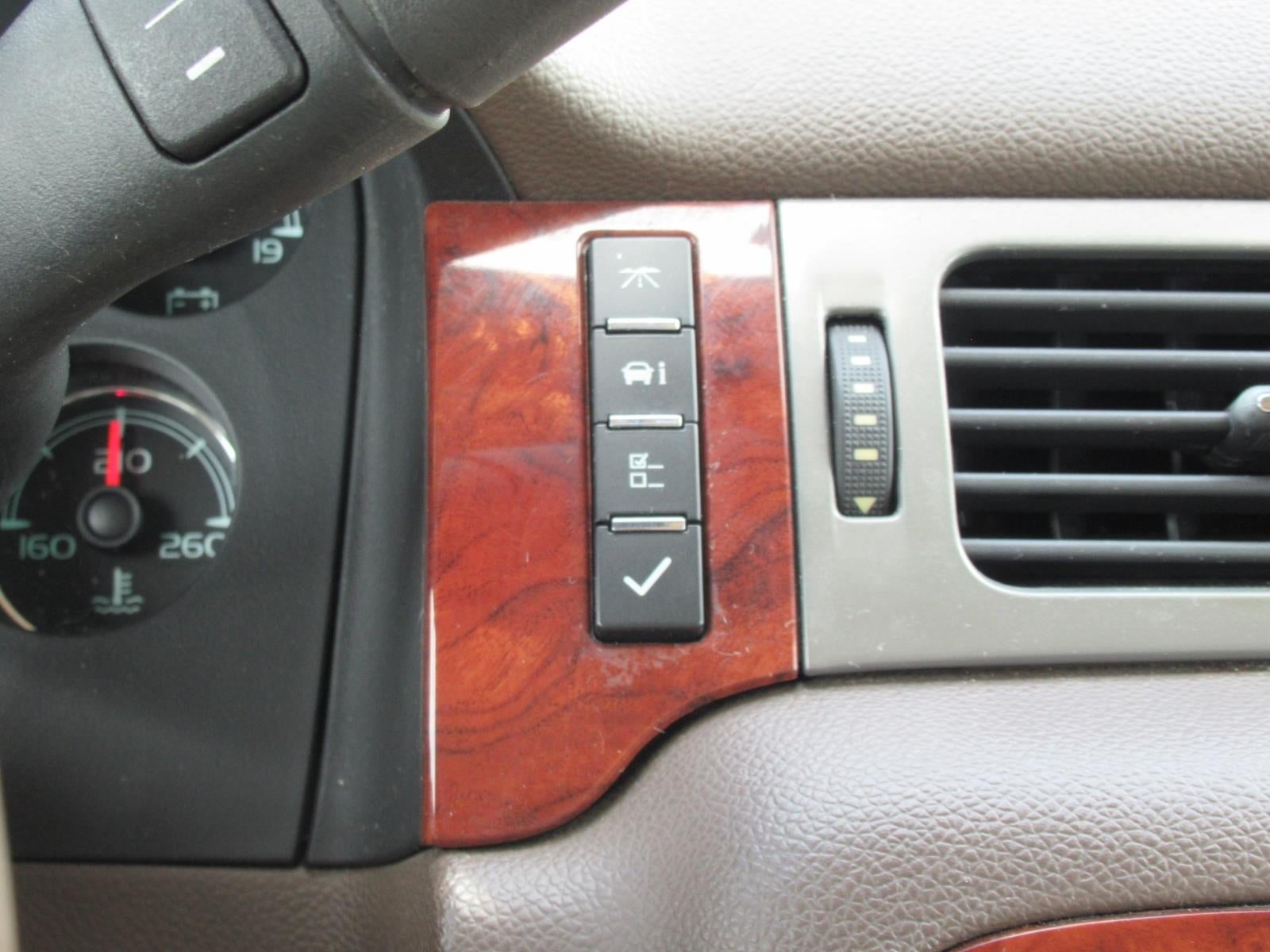 2011 Chevrolet Suburban LT