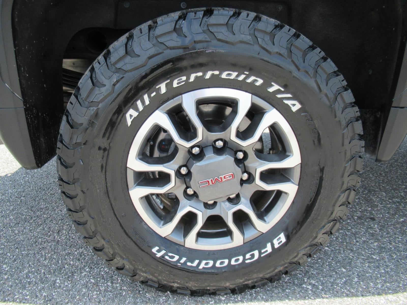 2023 GMC Sierra 2500HD AT4 - Photo 8