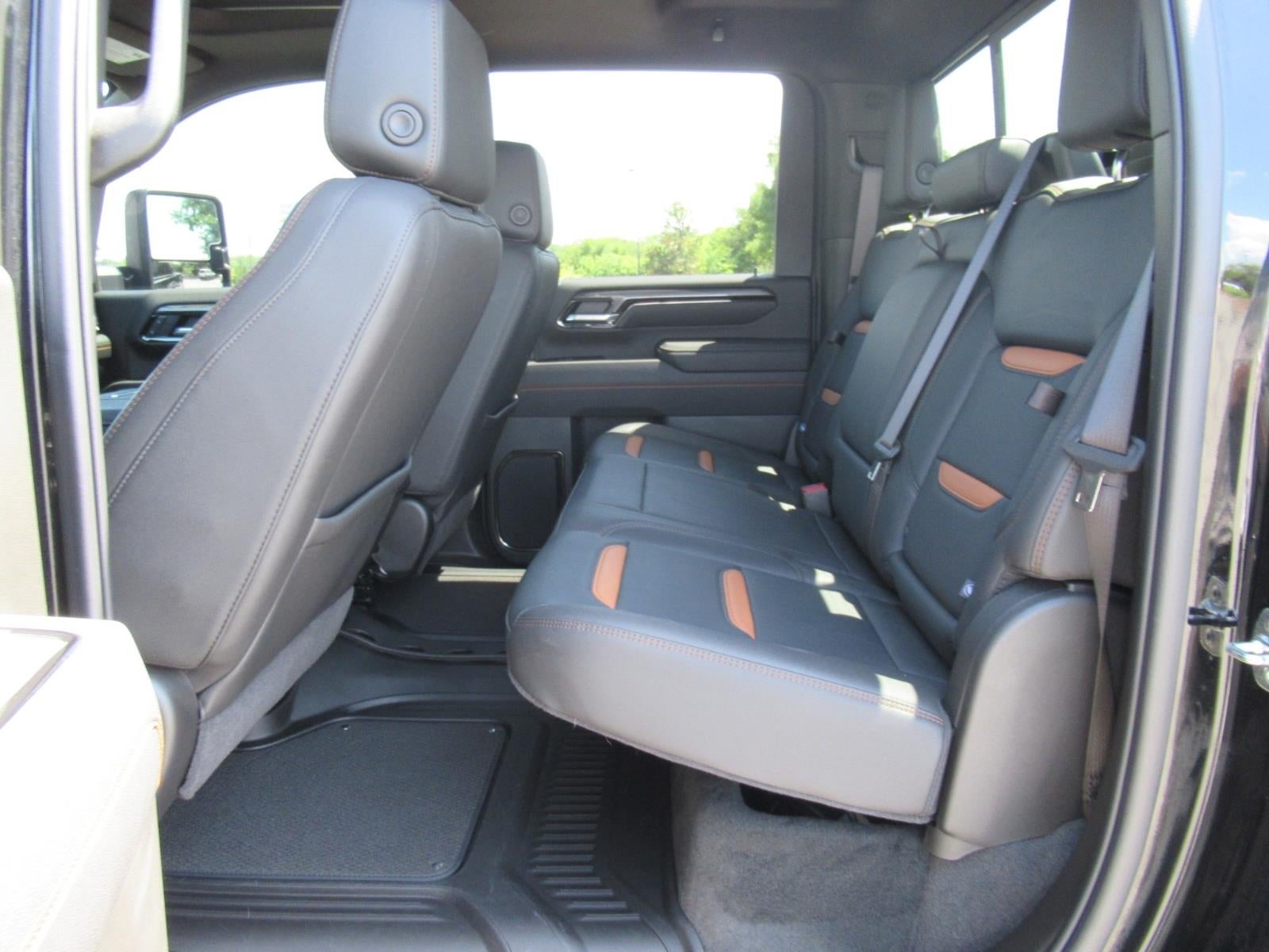 2025 GMC Sierra 2500 HD AT4
