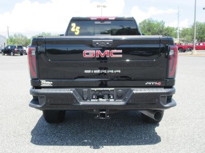 2025 GMC Sierra 2500 HD AT4