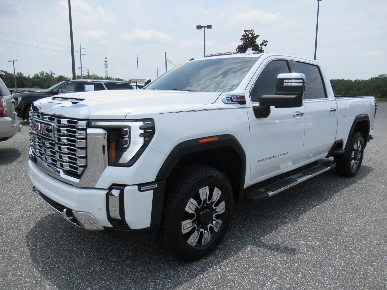 2025 GMC Sierra 2500 HD Denali