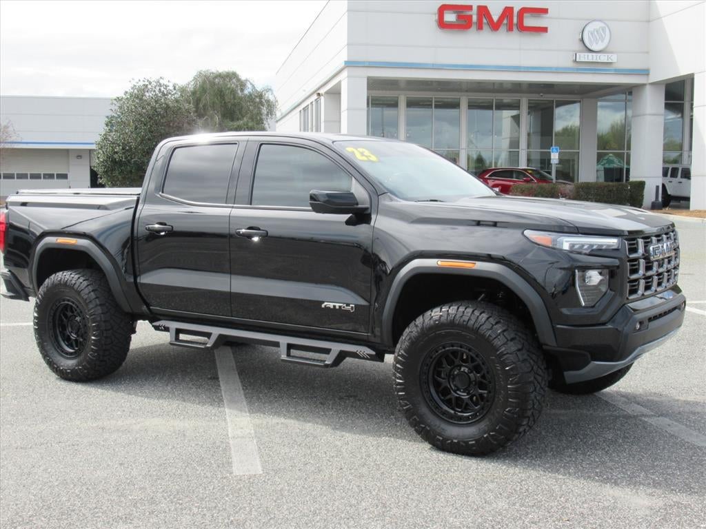 2023 GMC Canyon AT4