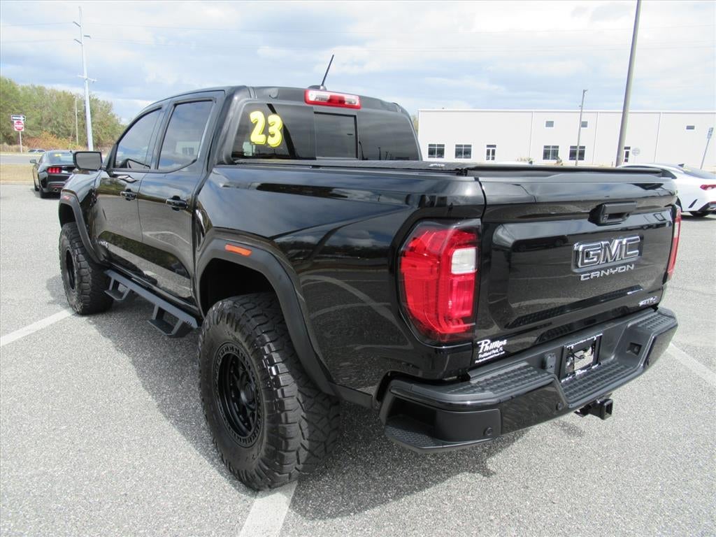 2023 GMC Canyon AT4