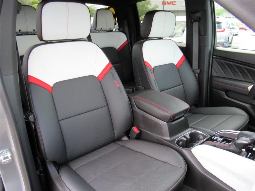 2024 GMC Canyon AT4X