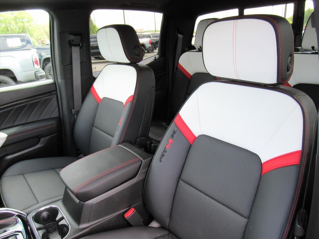 2024 GMC Canyon AT4X