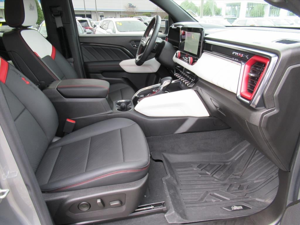 2024 GMC Canyon AT4X