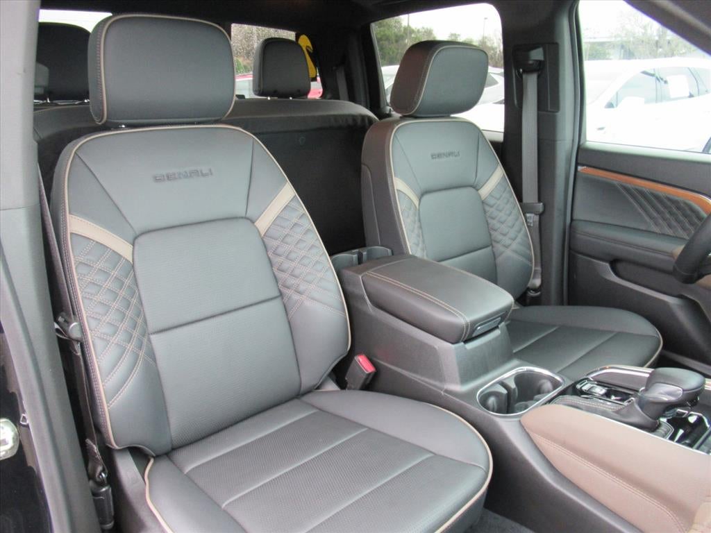 2024 GMC Canyon Denali