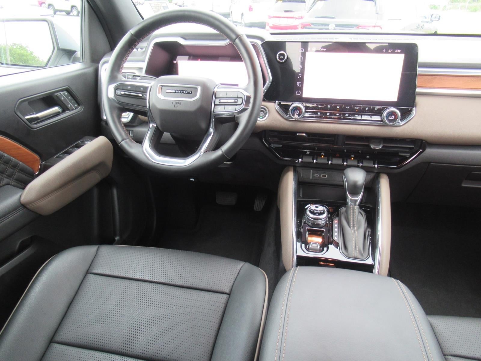 2023 GMC Canyon 4WD Denali