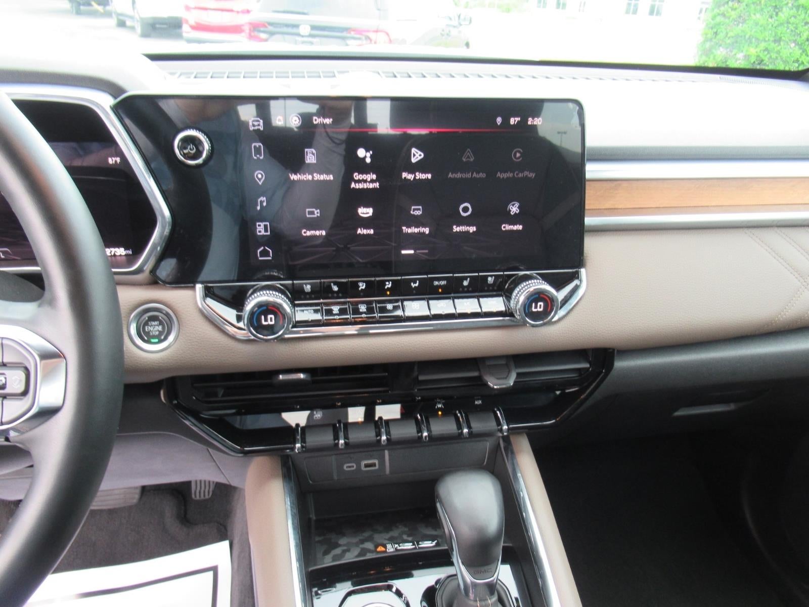 2023 GMC Canyon 4WD Denali