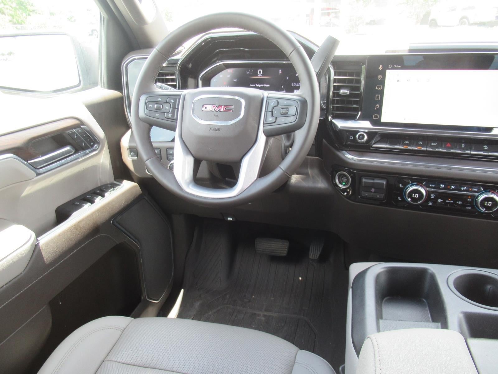 2024 GMC Sierra 1500 SLT - Photo 13