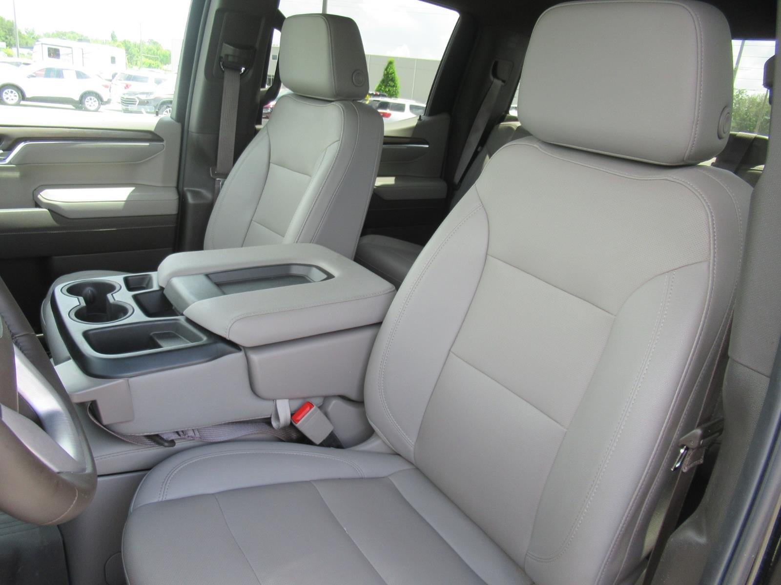 2024 GMC Sierra 1500 SLT - Photo 19