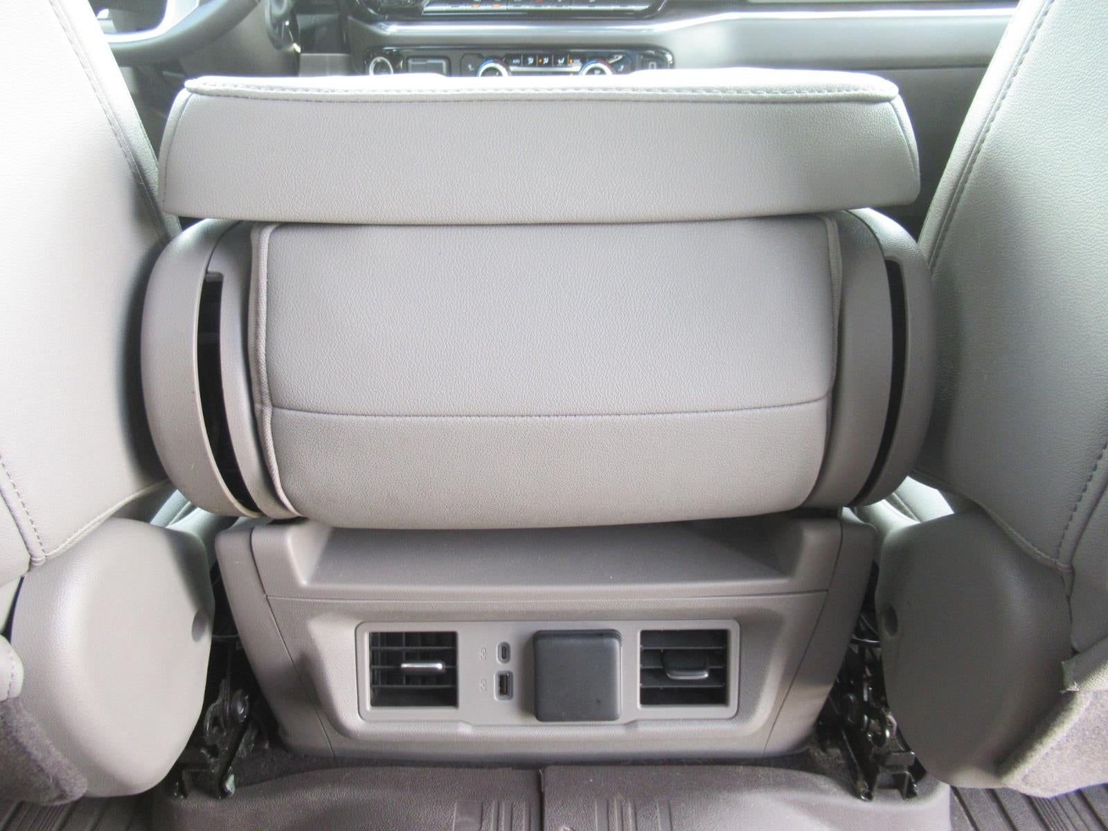 2024 GMC Sierra 1500 SLT - Photo 34