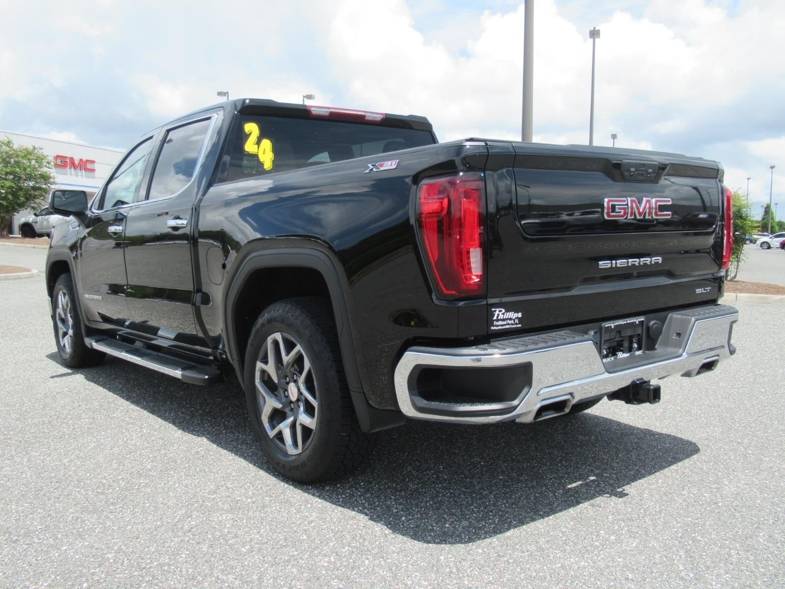 2024 GMC Sierra 1500 SLT
