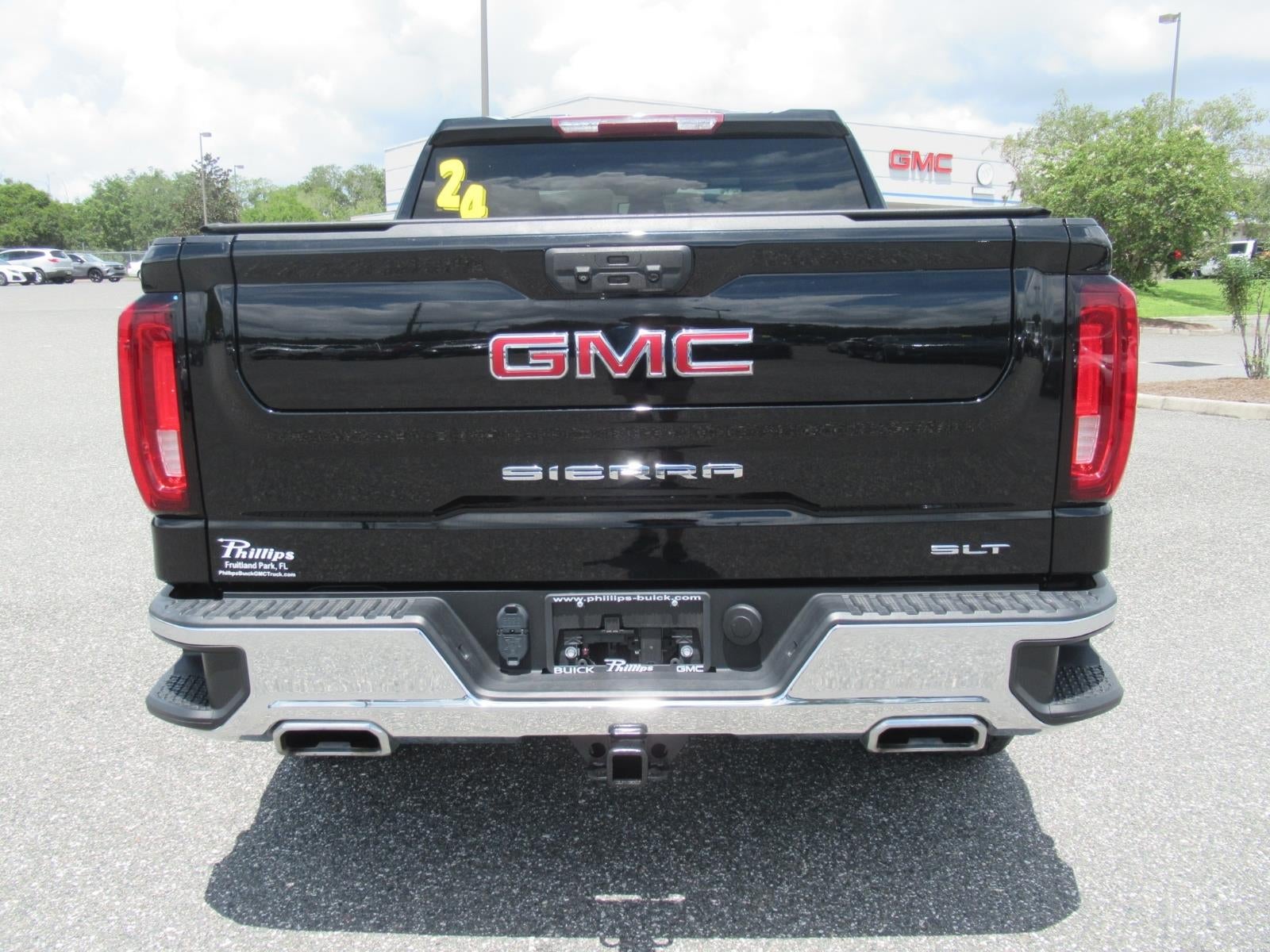 2024 GMC Sierra 1500 SLT - Photo 6