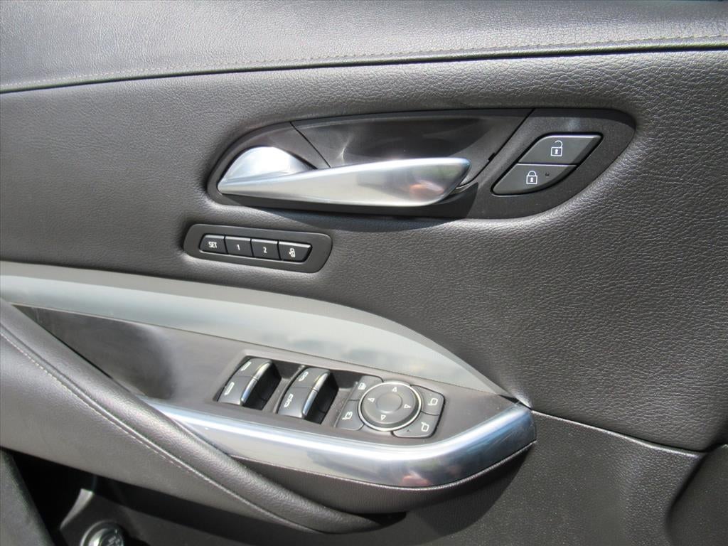 2020 Cadillac XT4 FWD Premium Luxury