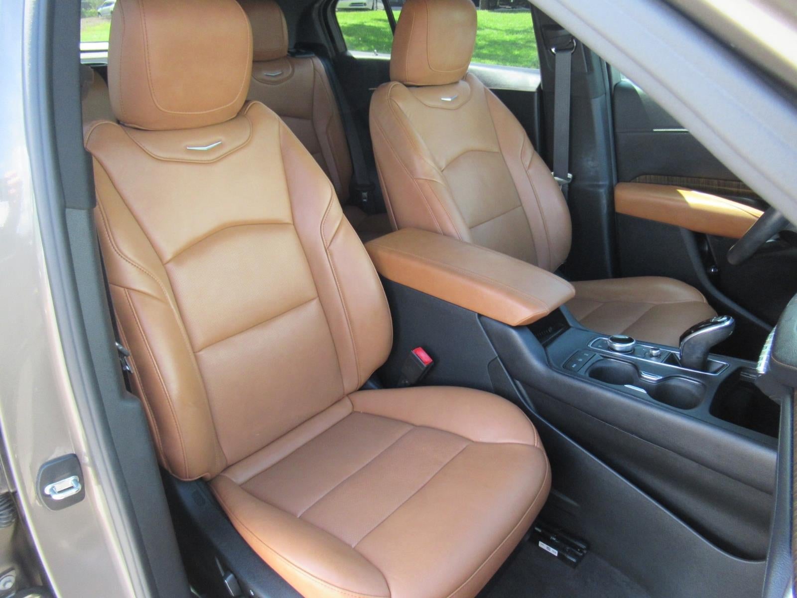2020 Cadillac XT4 FWD Premium Luxury
