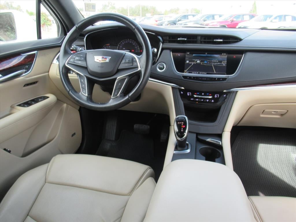 2019 Cadillac XT5 Luxury FWD