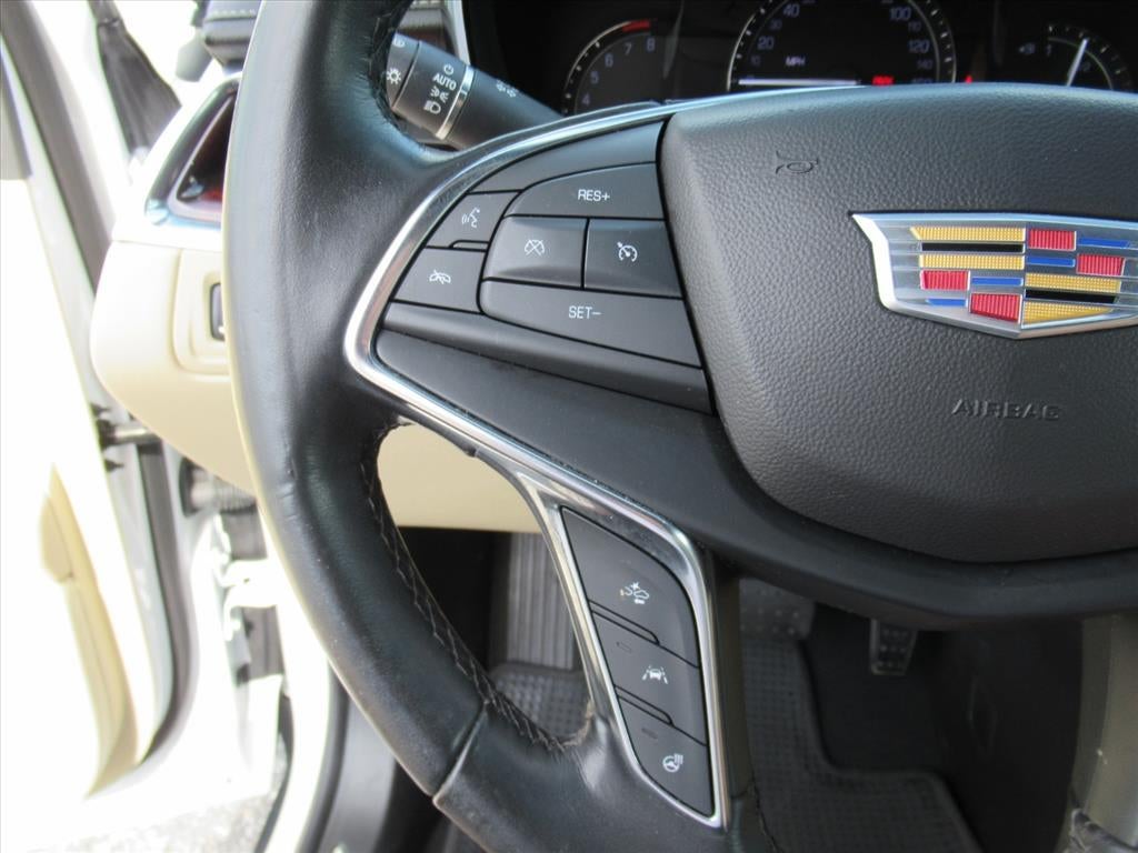 2019 Cadillac XT5 Luxury FWD