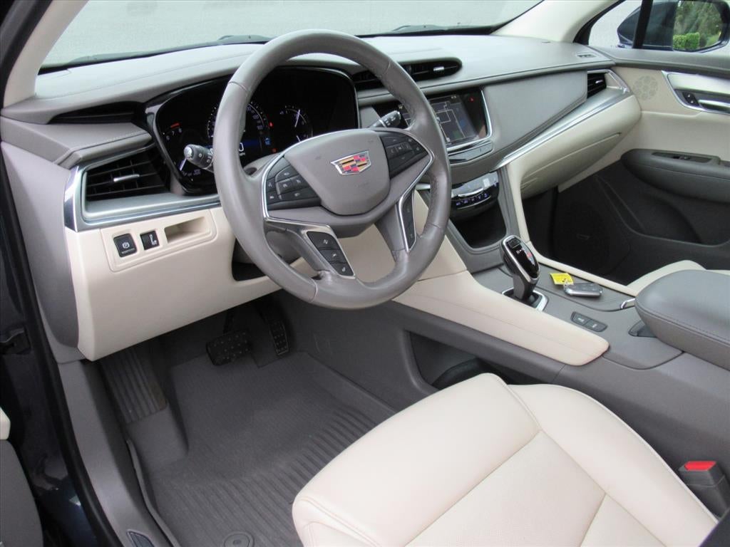 2019 Cadillac XT5 Premium Luxury FWD