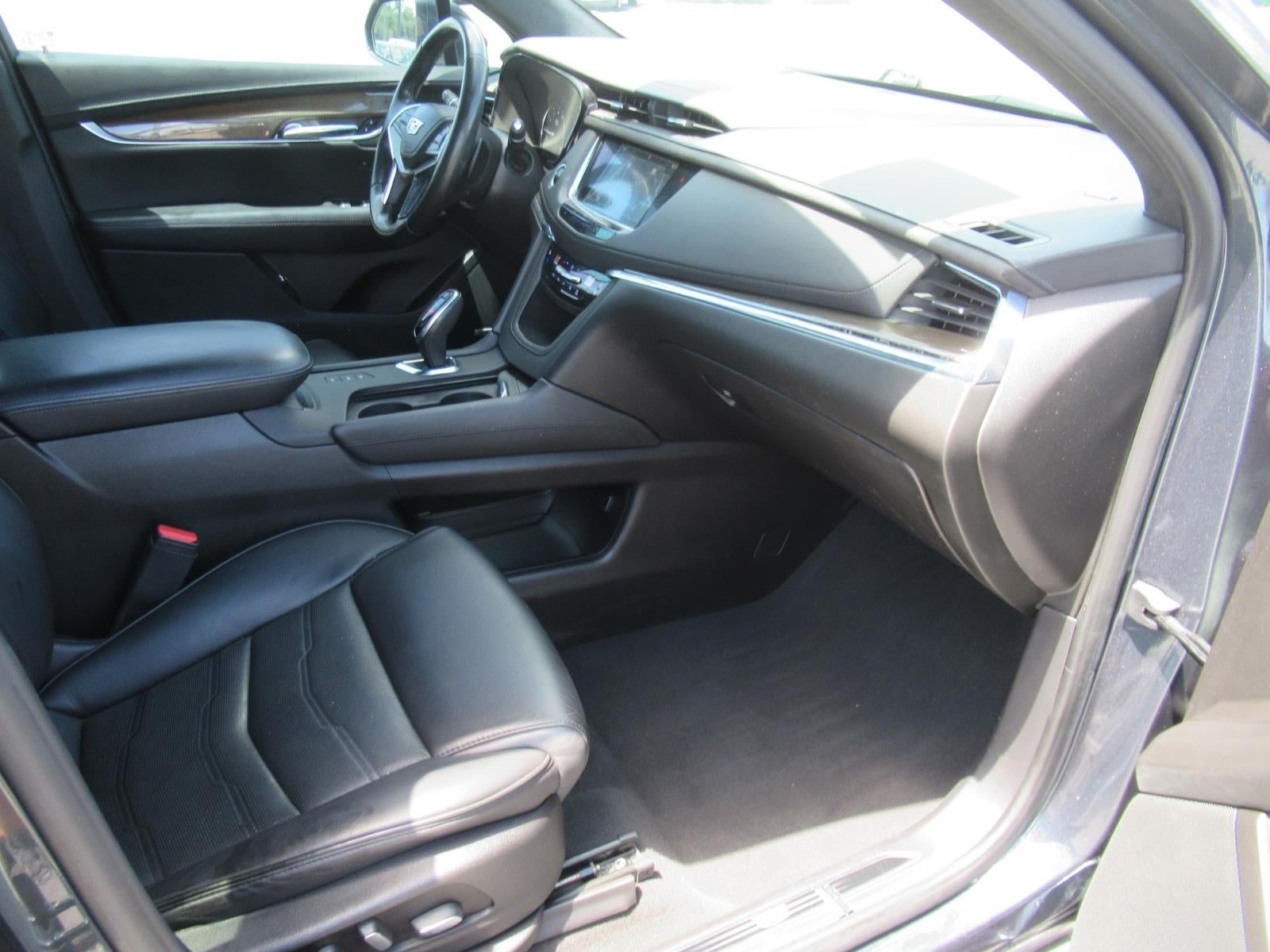 2019 Cadillac XT5 Platinum AWD