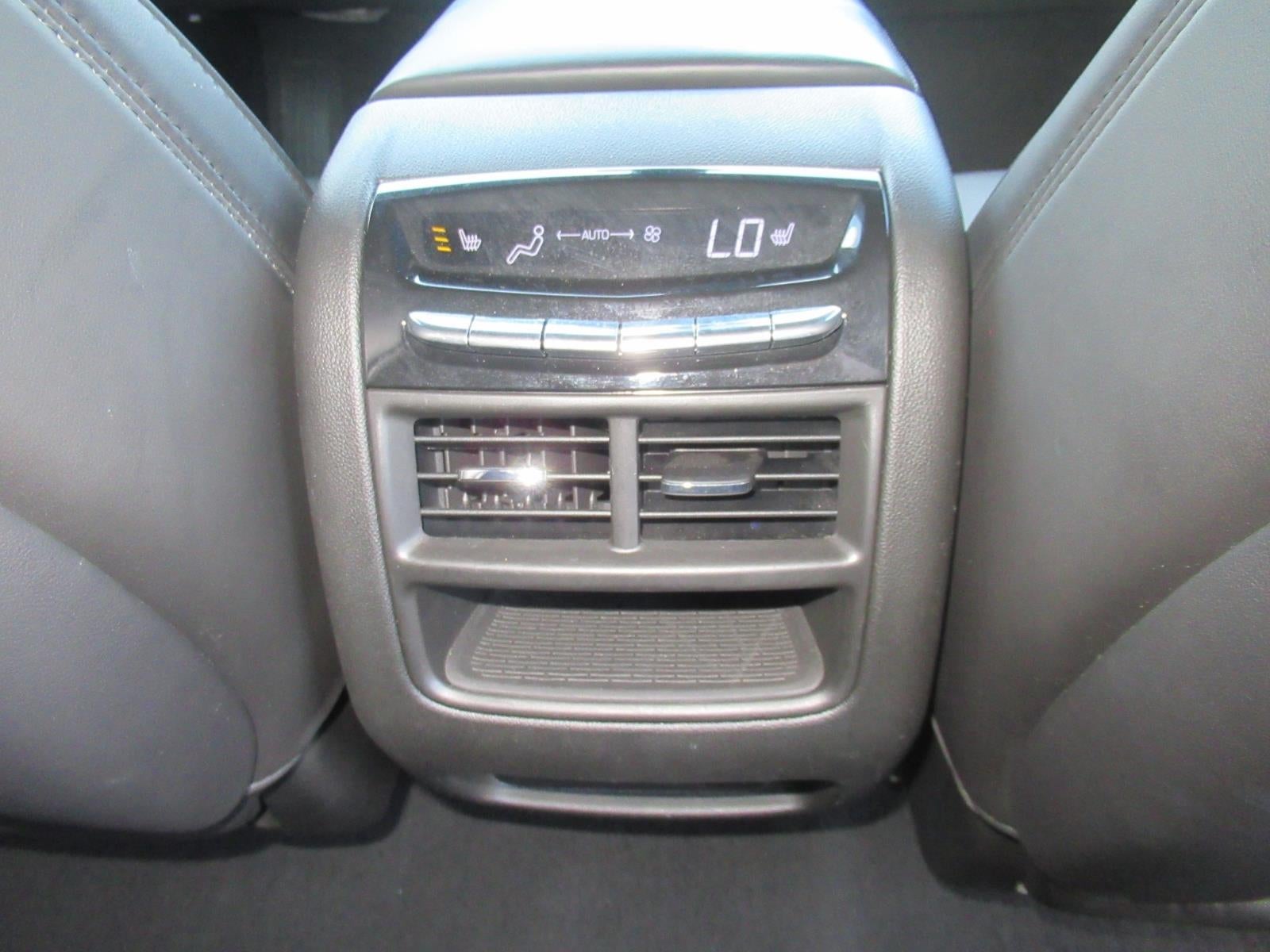 2019 Cadillac XT5 Platinum AWD