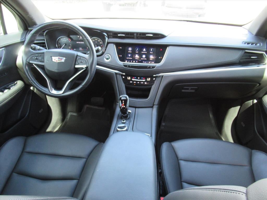 2022 Cadillac XT6 Luxury