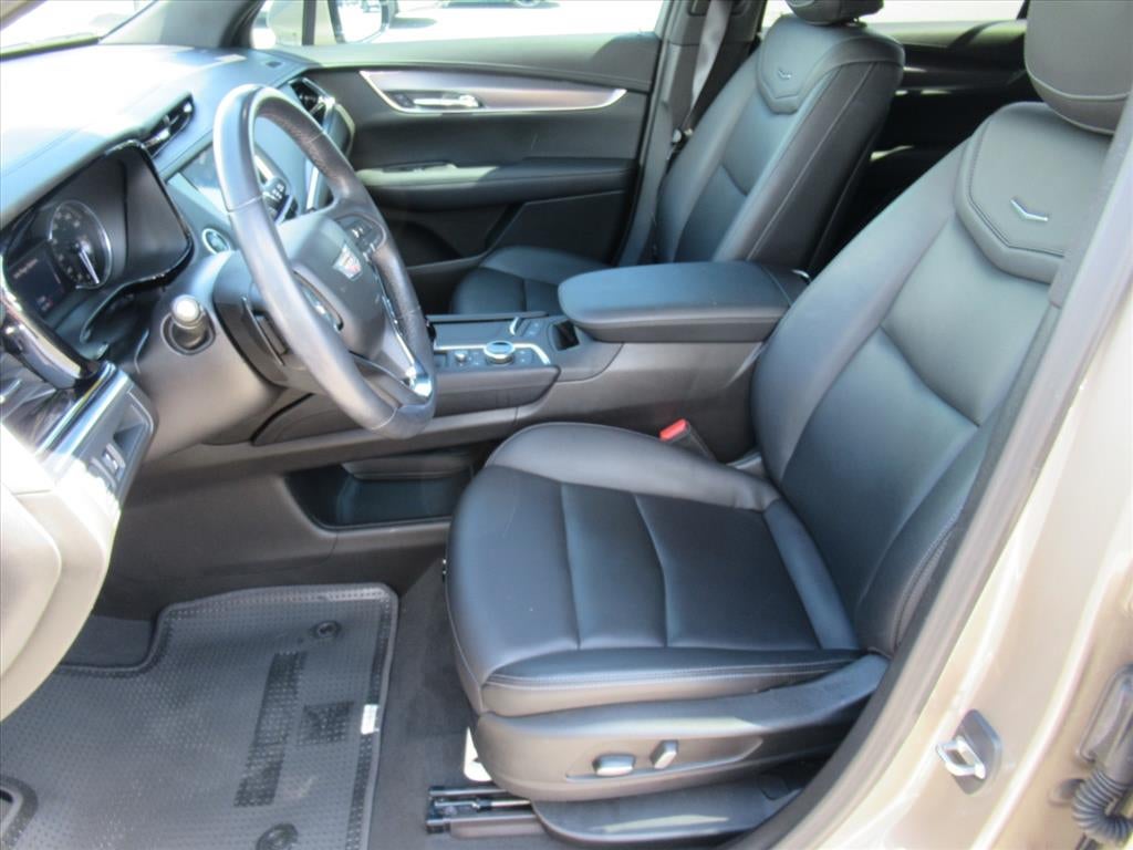2022 Cadillac XT6 Luxury