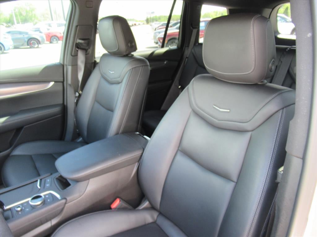 2022 Cadillac XT6 Luxury