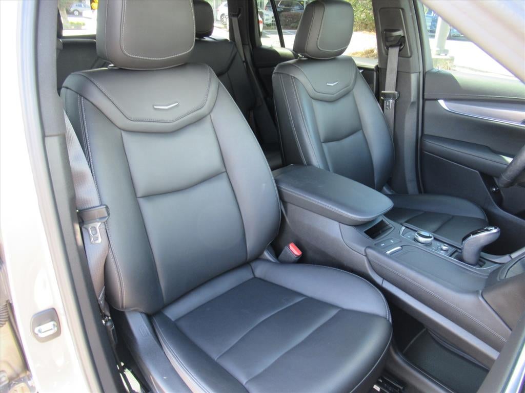 2022 Cadillac XT6 Luxury