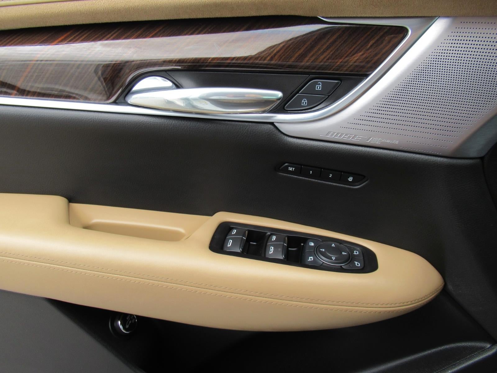 2025 Cadillac XT6 Premium Luxury - Photo 23