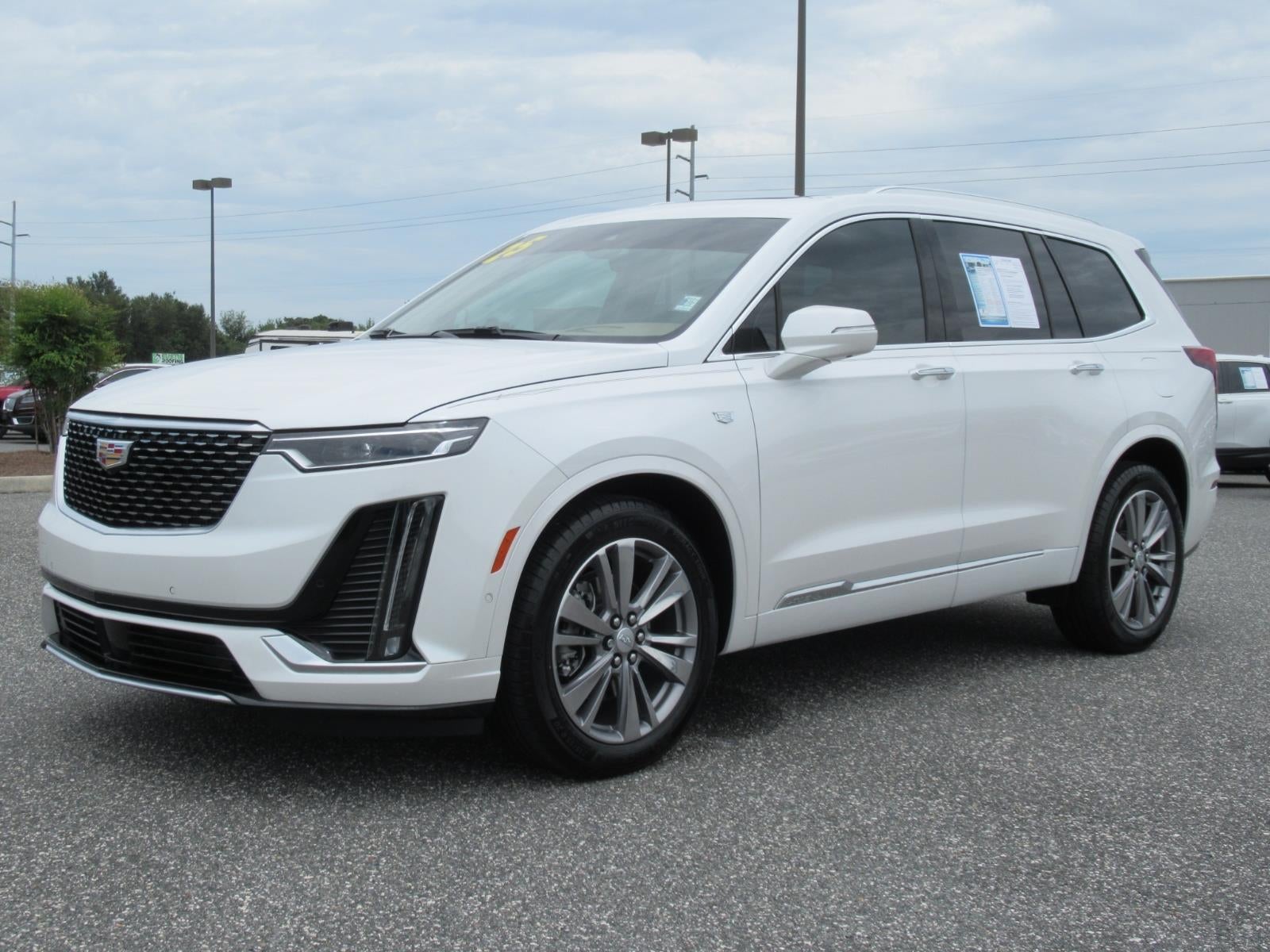 2025 Cadillac XT6 Premium Luxury