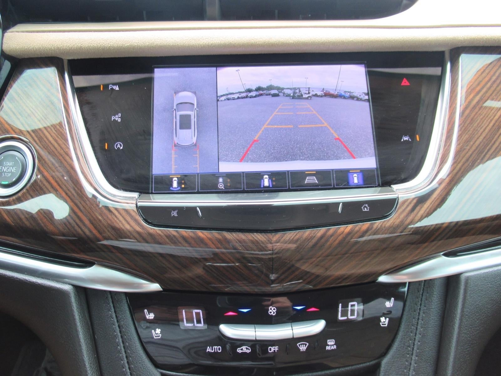 2025 Cadillac XT6 Premium Luxury - Photo 31