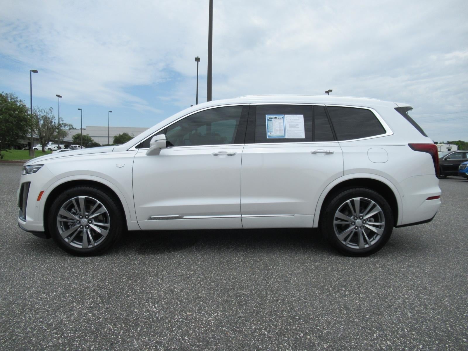 2025 Cadillac XT6 Premium Luxury
