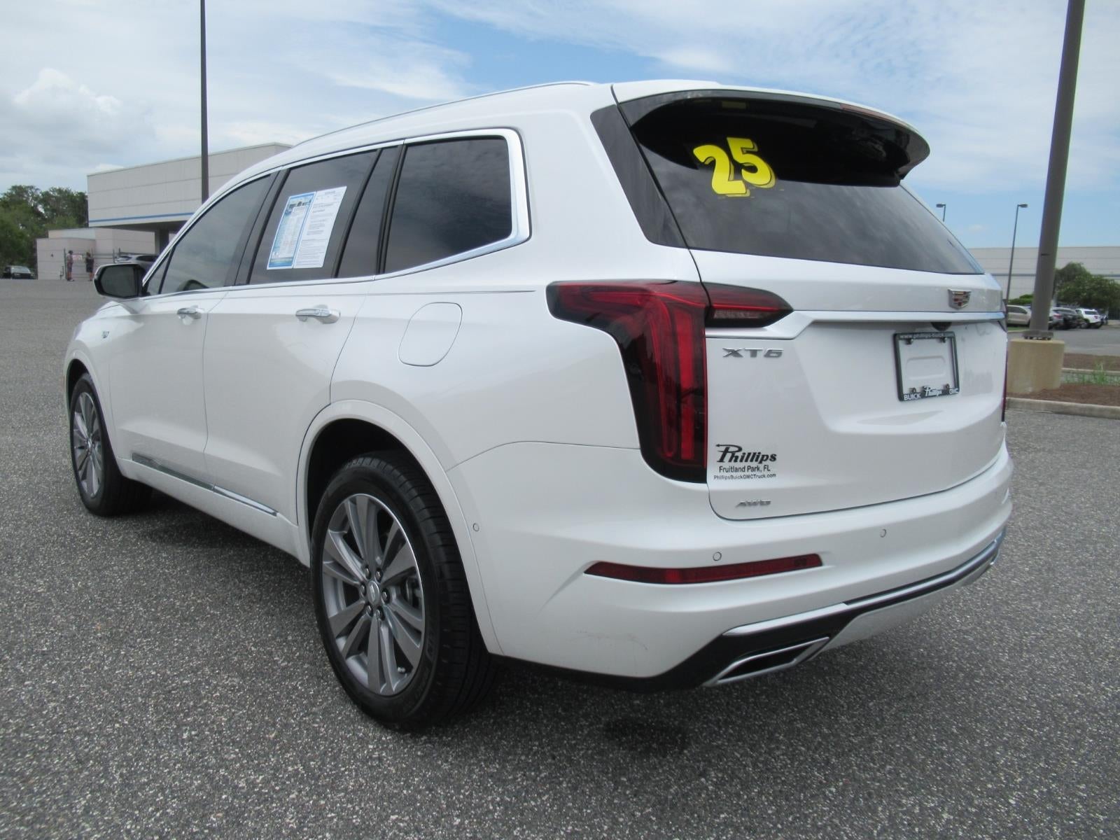 2025 Cadillac XT6 Premium Luxury