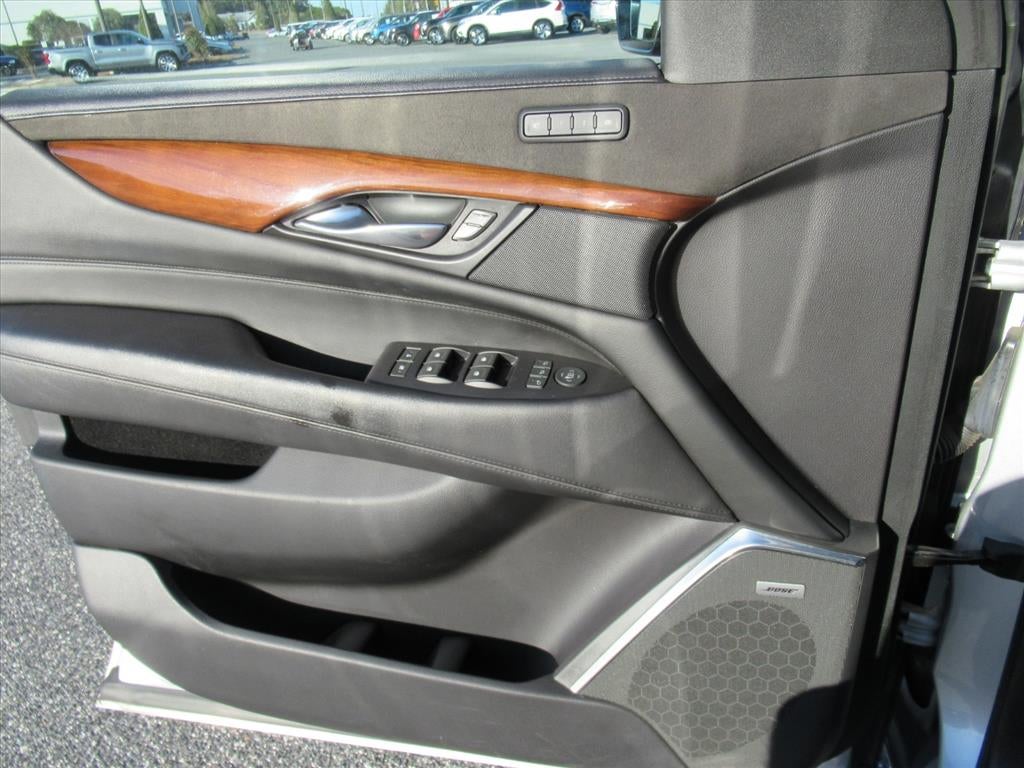 2019 Cadillac Escalade Luxury